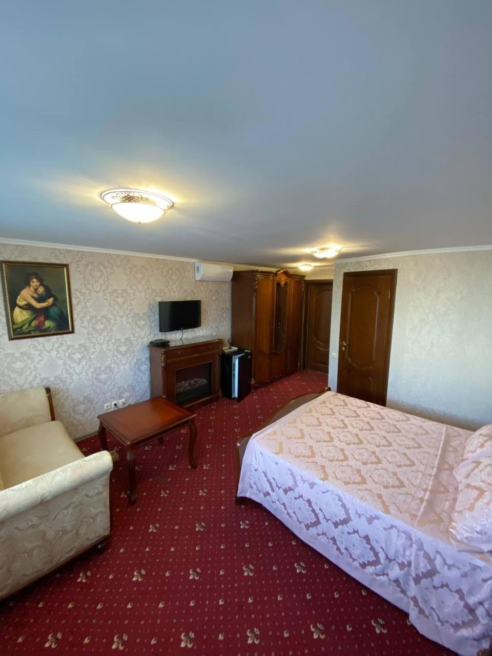 Shalanda Hotel Odessa Eksteriør billede